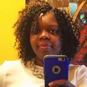 Meet your Posher, Demirra